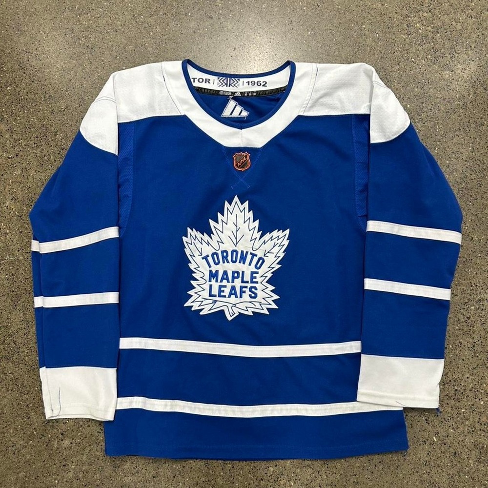 Toronto Maple Leafs Adidas Reverse Retro 2.0 Size 50 Hockey Jersey (Size L/XL)